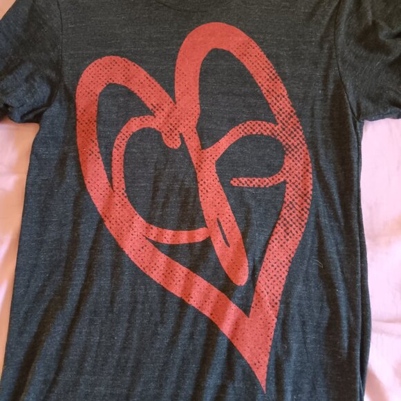 NWOT Chistina Perri Concert Shirt - Picture 2 of 6